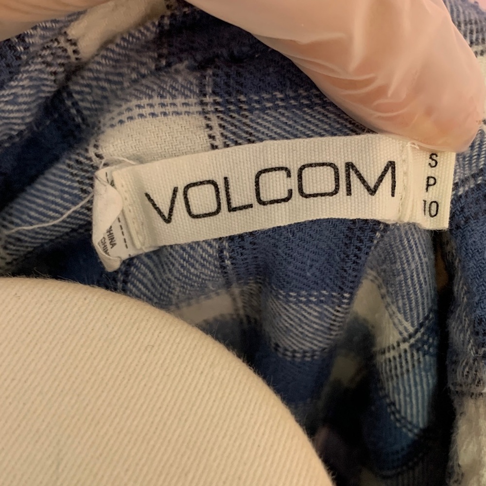 Volcom Blue and White Plaid Button-Up Shirt - Picture 8 of 9